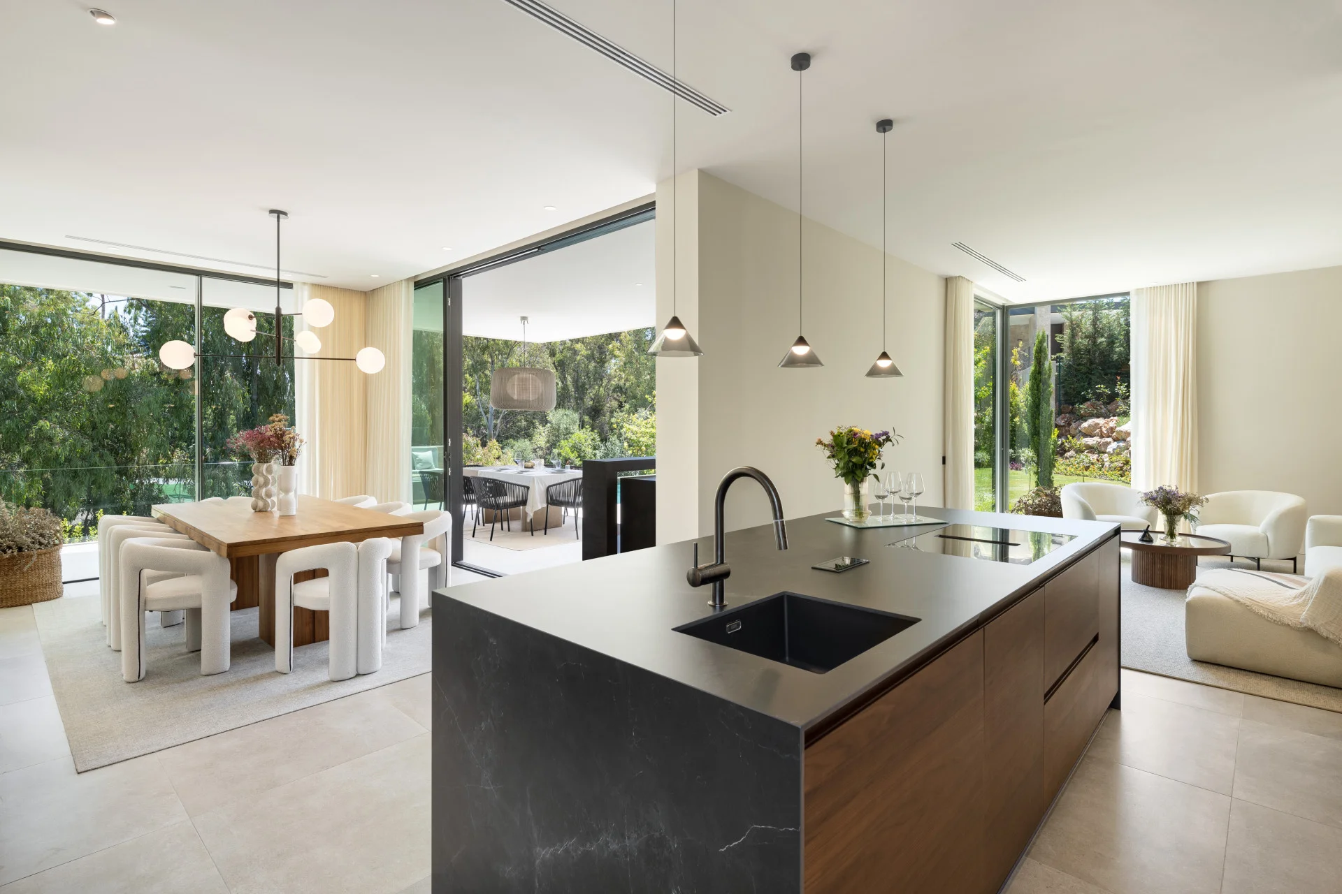 Brand-New Luxury Villa with Panoramic Mountain Views in La Cerquilla — photo 30