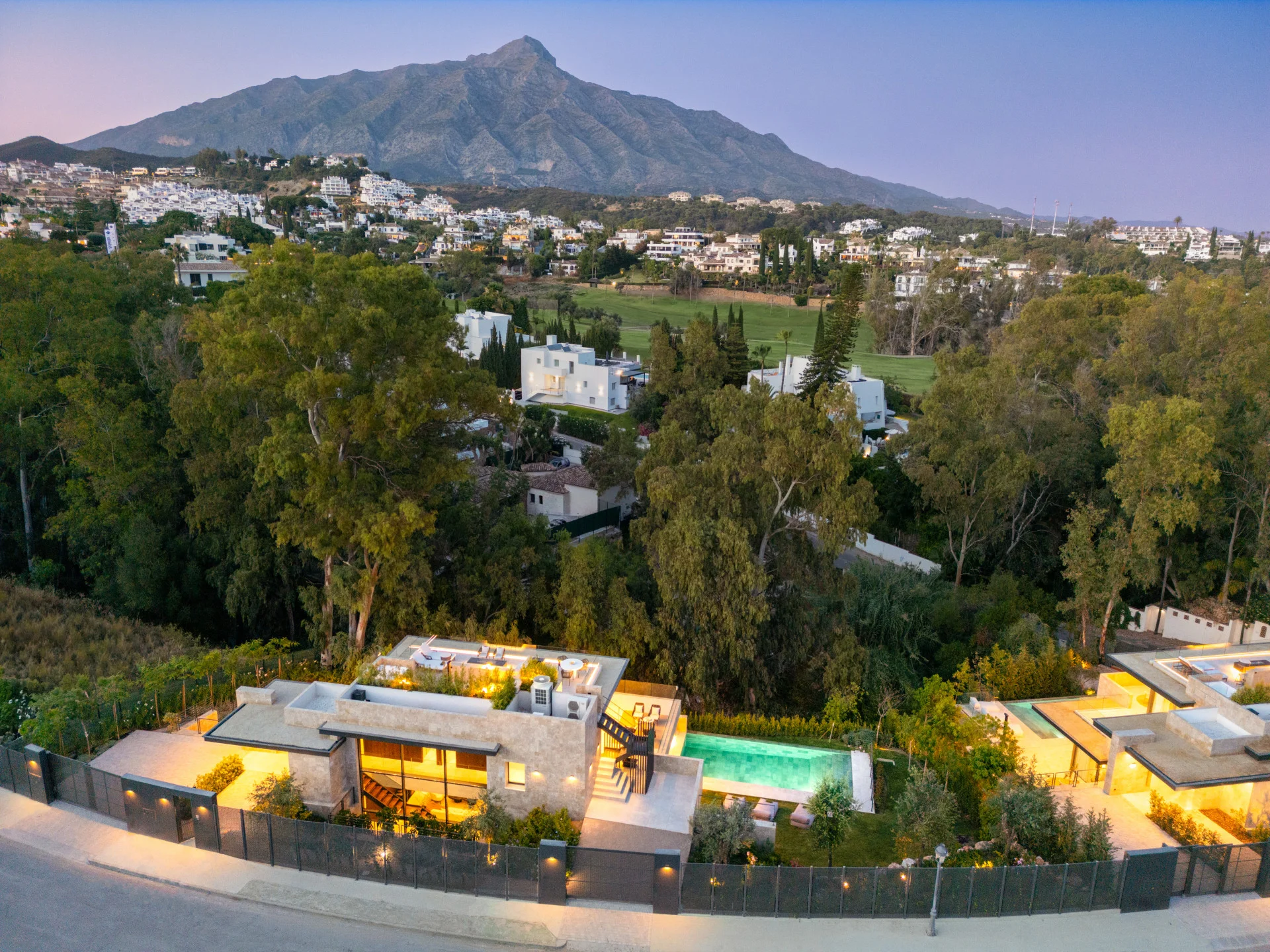 Brand-New Luxury Villa with Panoramic Mountain Views in La Cerquilla — photo 28
