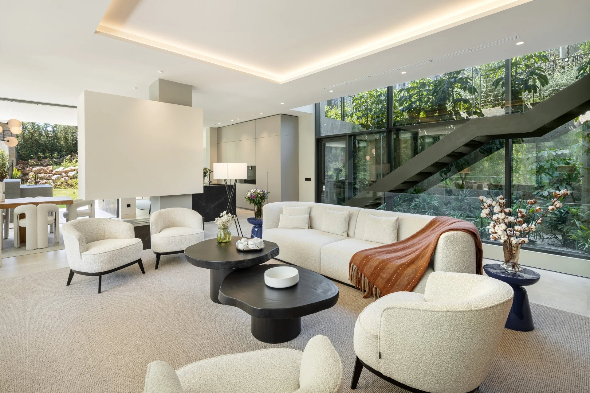 Brand-New Luxury Villa with Panoramic Mountain Views in La Cerquilla — photo 13