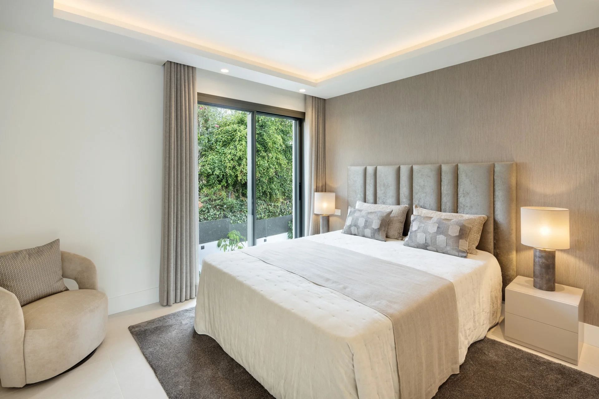 Brand-New Luxury Villa with Sea Views in Las Brisas, Nueva Andalucía — photo 13