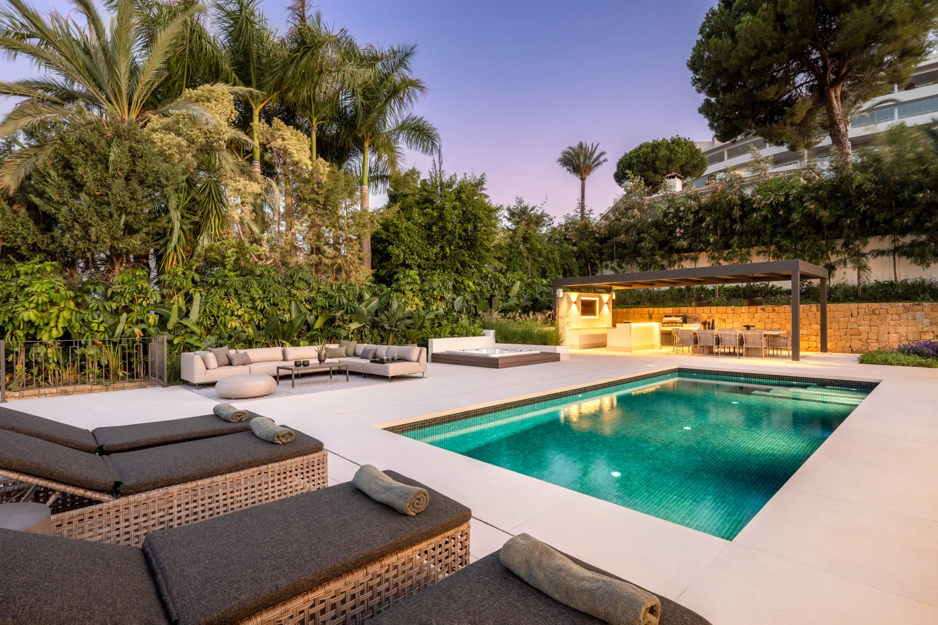 Brand-New Luxury Villa with Sea Views in Las Brisas, Nueva Andalucía — photo 5