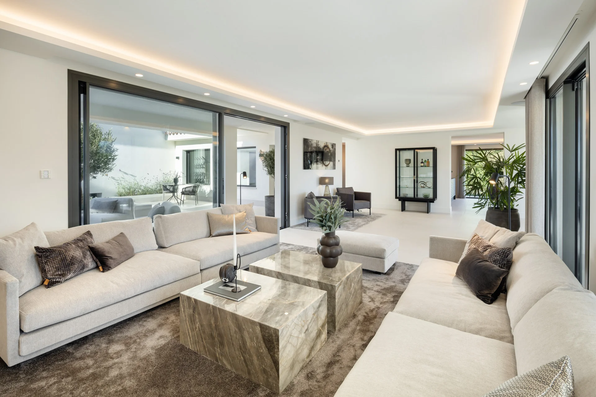 Brand-New Luxury Villa with Sea Views in Las Brisas, Nueva Andalucía — photo 27