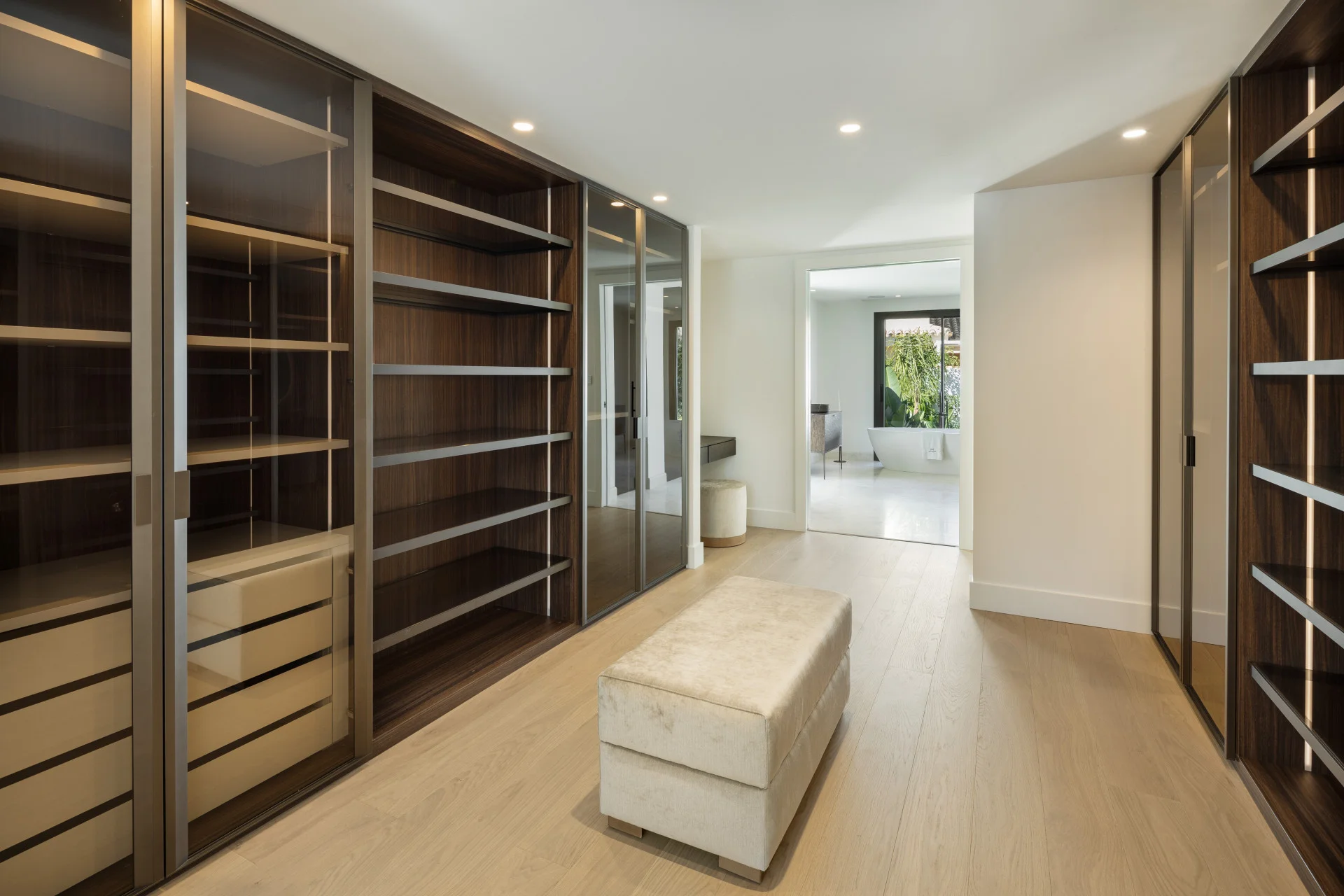 Brand-New Luxury Villa with Sea Views in Las Brisas, Nueva Andalucía — photo 17