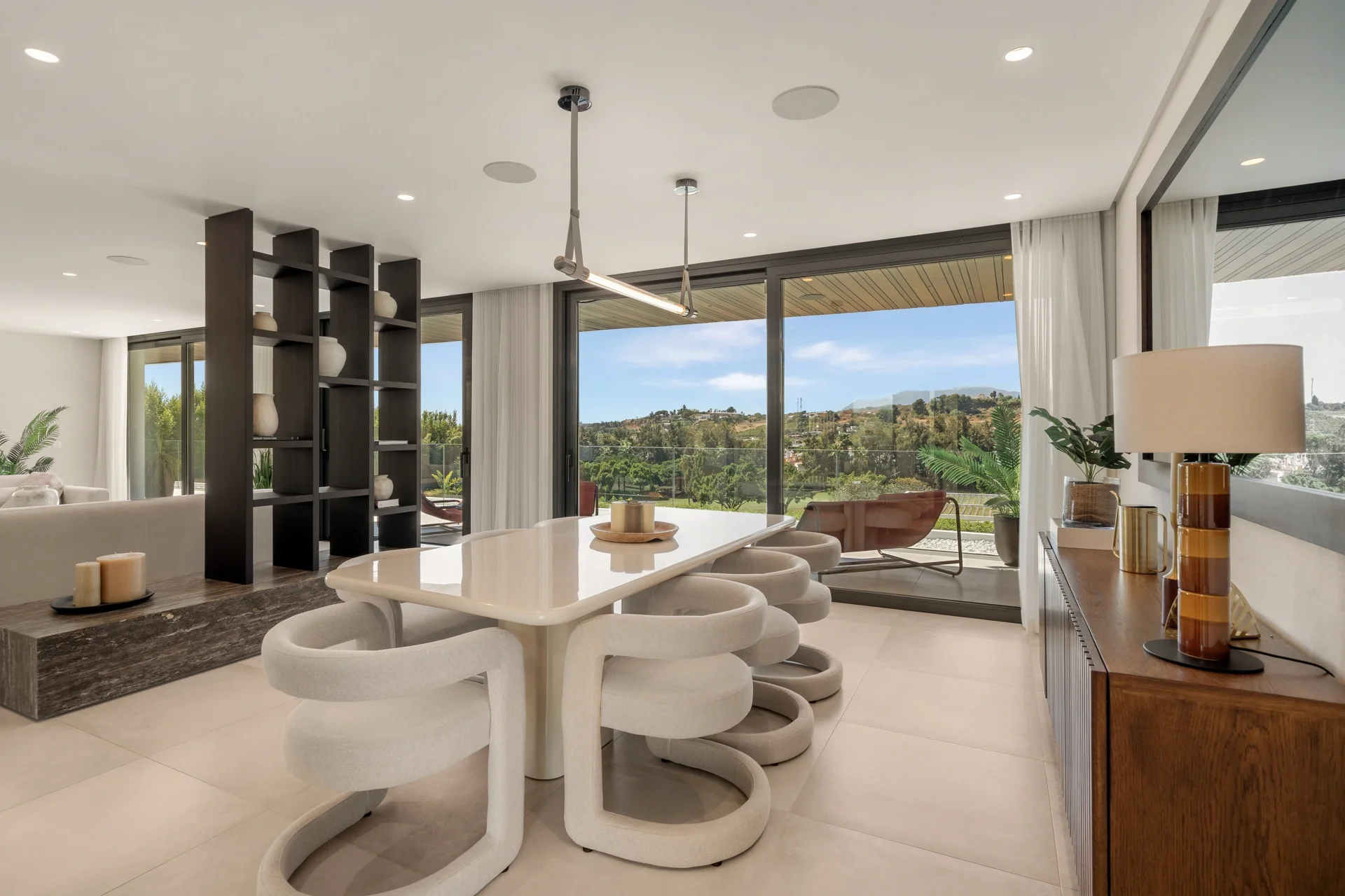 Contemporary Frontline Golf Villa in Nueva Andalucía — photo 27