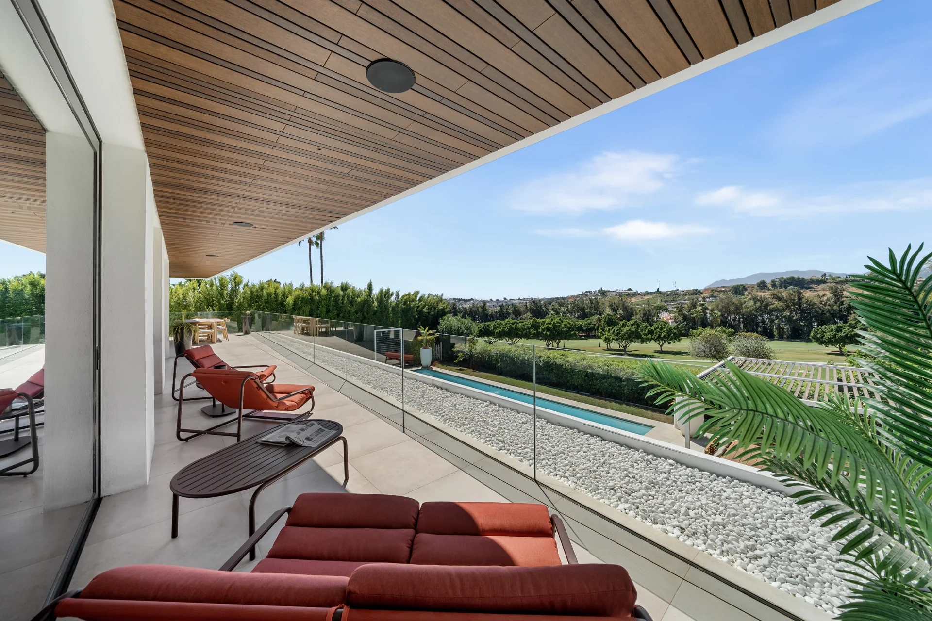Contemporary Frontline Golf Villa in Nueva Andalucía — photo 8