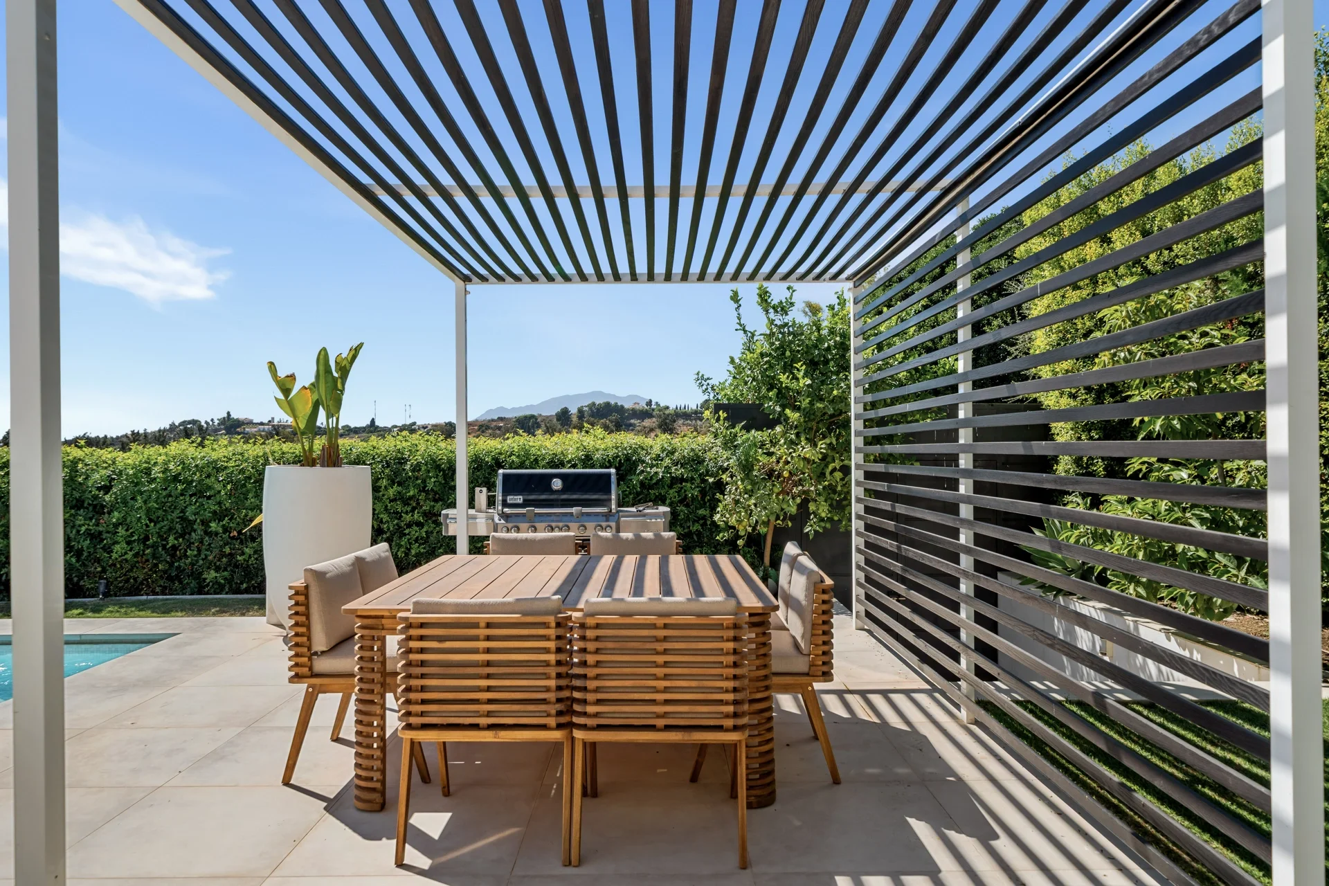 Contemporary Frontline Golf Villa in Nueva Andalucía — photo 34