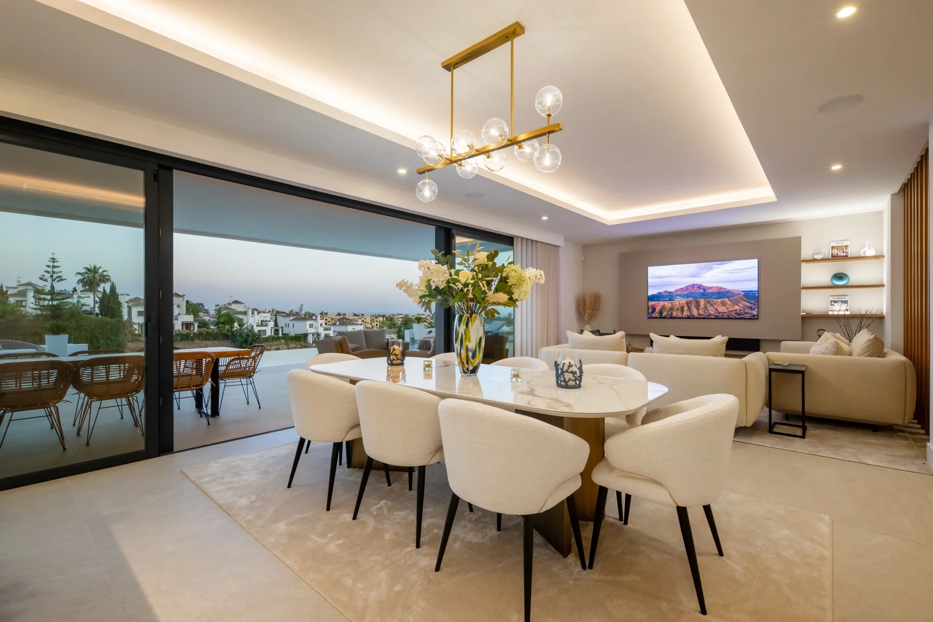 Luxury Contemporary Villa with Panoramic Sea Views in La Resina Golf — photo 7