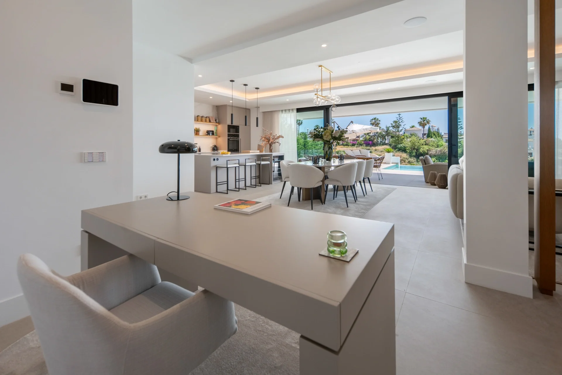 Luxury Contemporary Villa with Panoramic Sea Views in La Resina Golf — photo 35