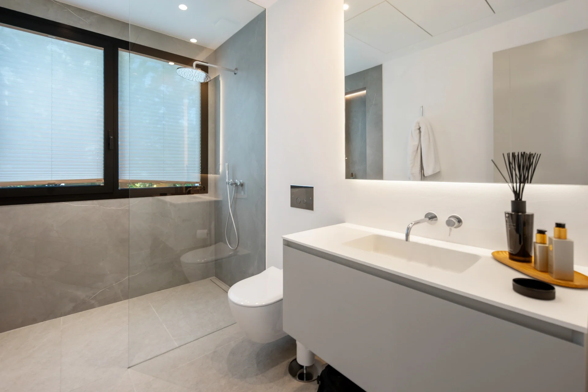 Luxury Contemporary Villa with Panoramic Sea Views in La Resina Golf — photo 16