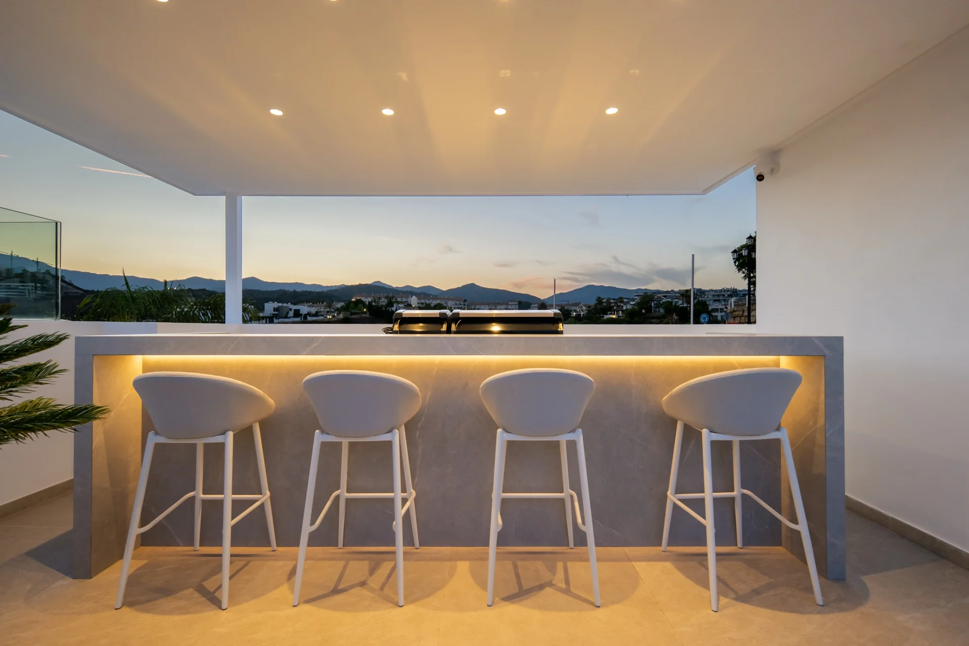 Luxury Contemporary Villa with Panoramic Sea Views in La Resina Golf — photo 17