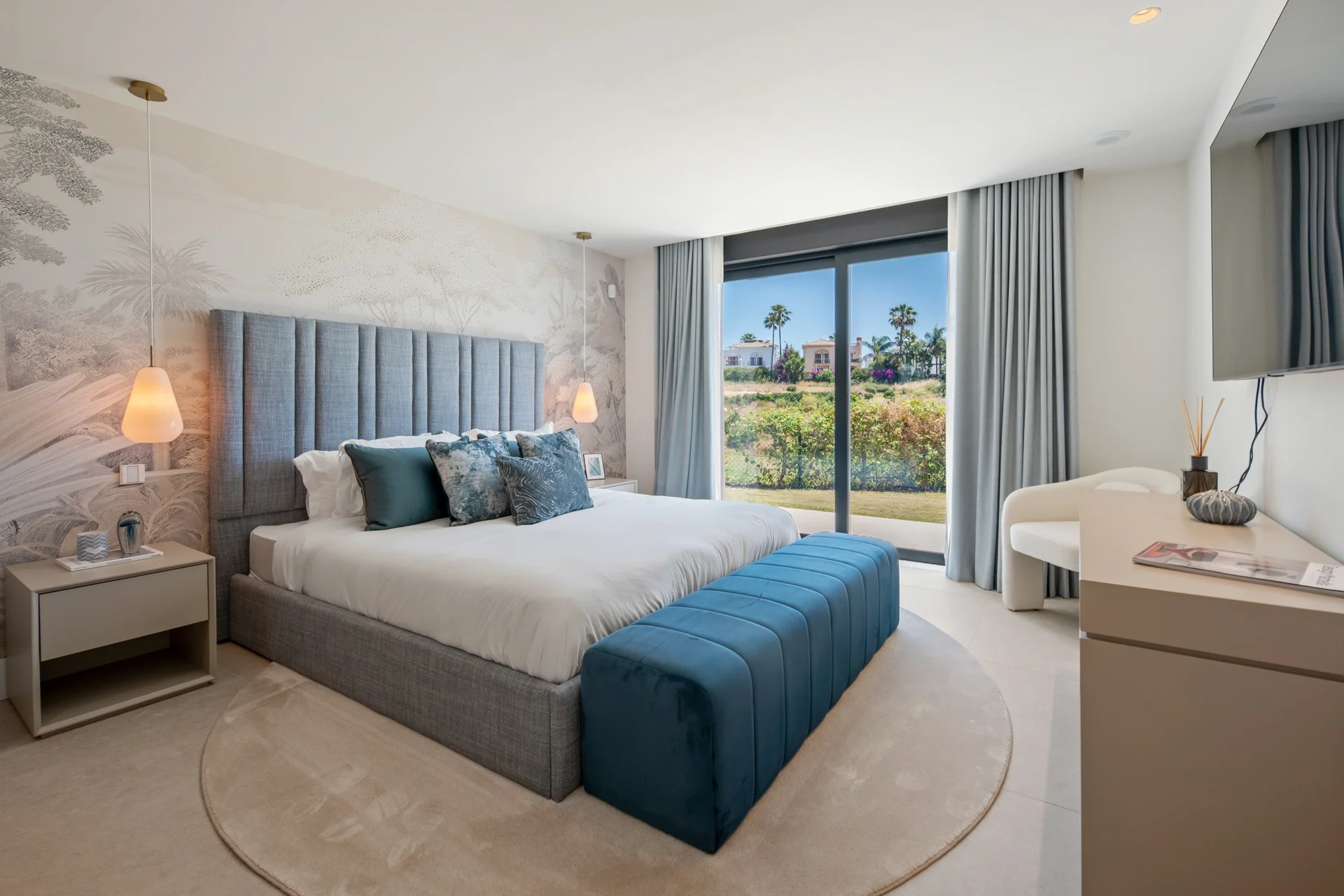 Luxury Contemporary Villa with Panoramic Sea Views in La Resina Golf — photo 4