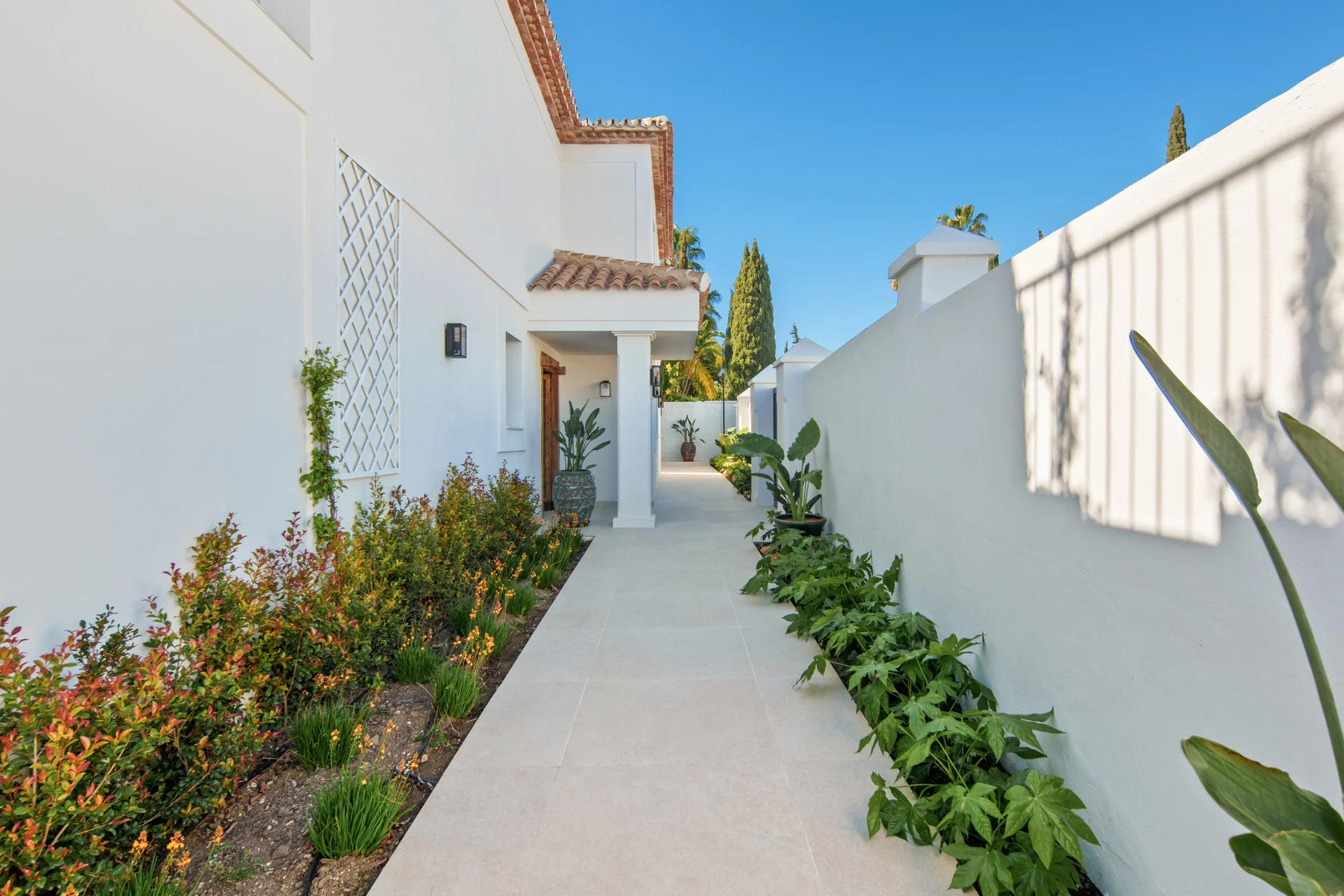 Cerquilla One — Frontline Golf Villa in Nueva Andalucía — photo 32