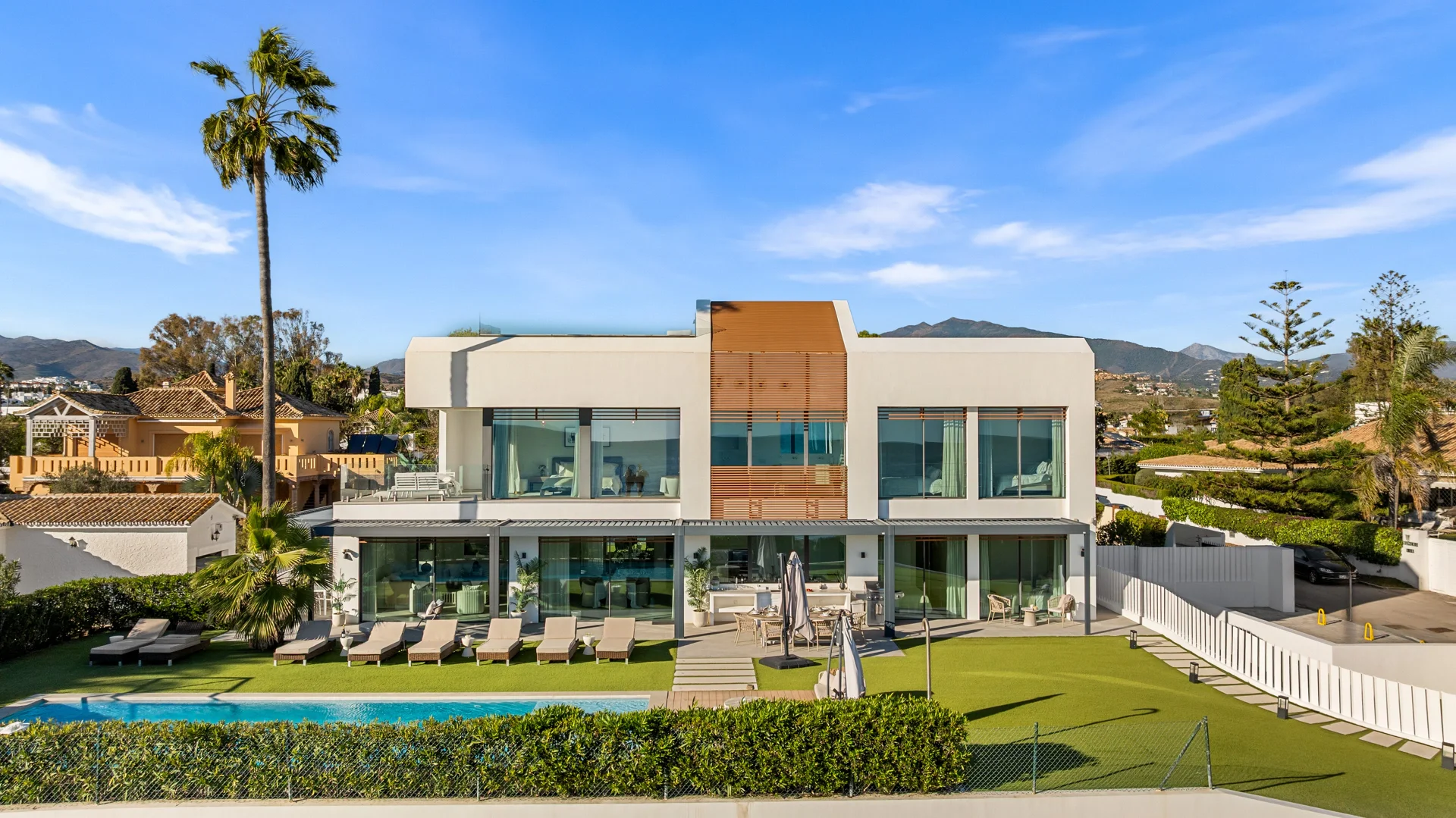 Contemporary Beachfront Villa with Panoramic Sea Views on the New Golden Mile