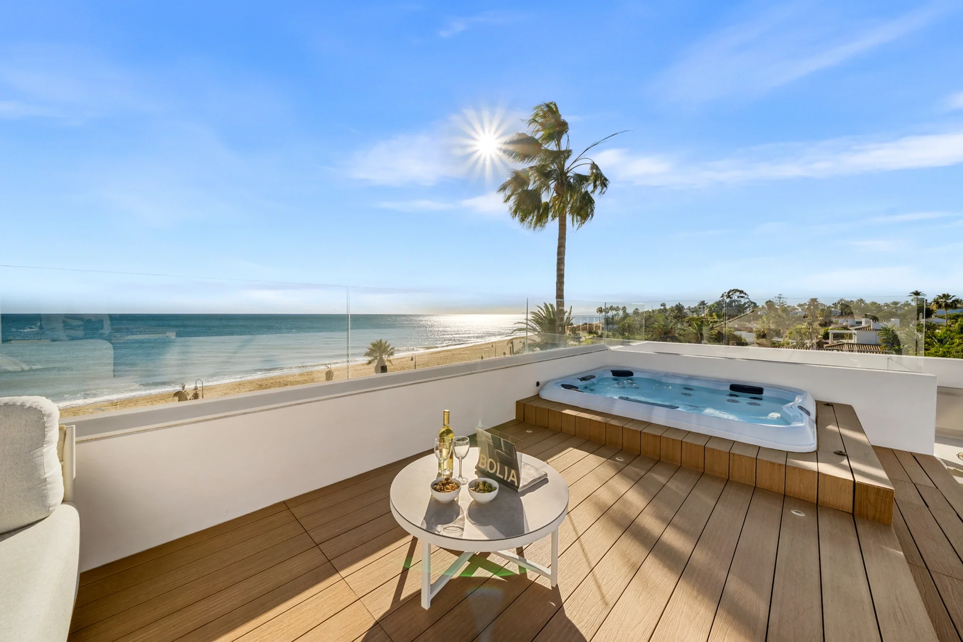 Contemporary Beachfront Villa with Panoramic Sea Views on the New Golden Mile — photo 7