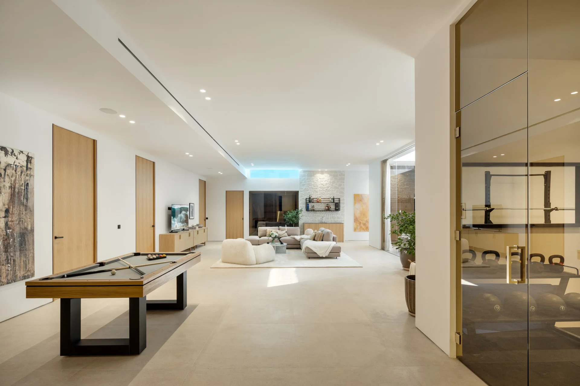 Frontline Golf Luxury Villa with Sea Views in Nueva Andalucía — photo 6